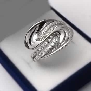 stříbrný prsten